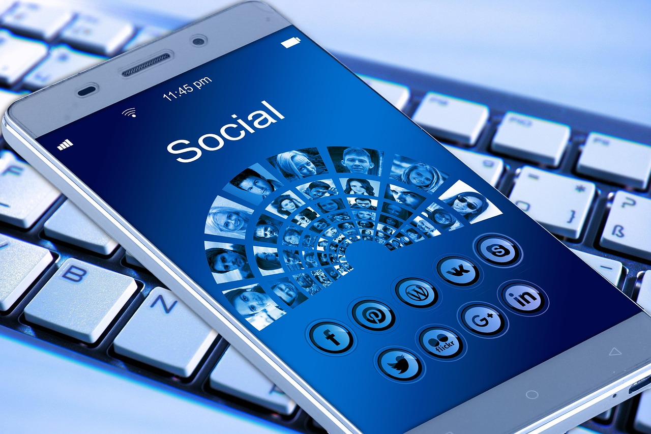 How to Create a Captivating Social Media Strategy for Your Salon or Spa