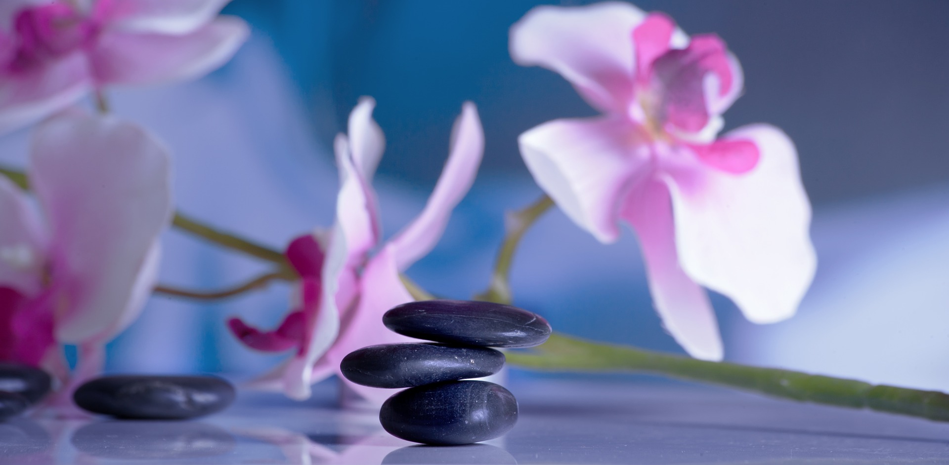 Unwind and Rejuvenate: How to Perform a Self-Relaxation Massage at Home