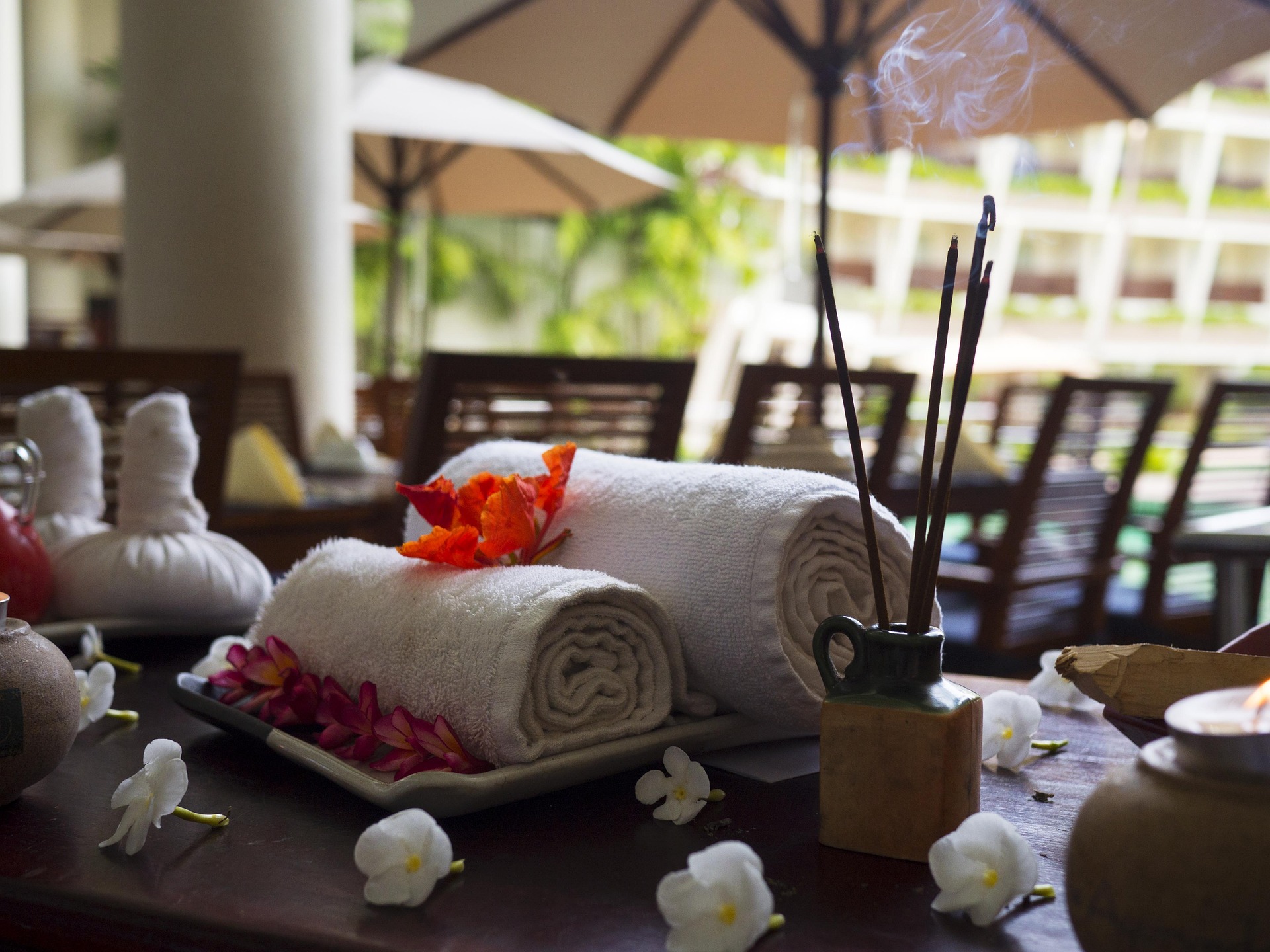 Creating a Warm Welcome: What to Consider When Designing a Reception Area for Your Salon or Spa