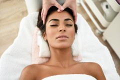 Balancing / Relaxing Facial | 60 min - Facial Massage
