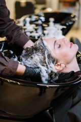 Tweezing Eyebrows | 30 min - Day Spa