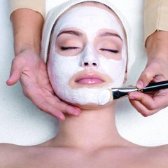 Signature Custom Facial - 80 min | 90 min - Facial Massage